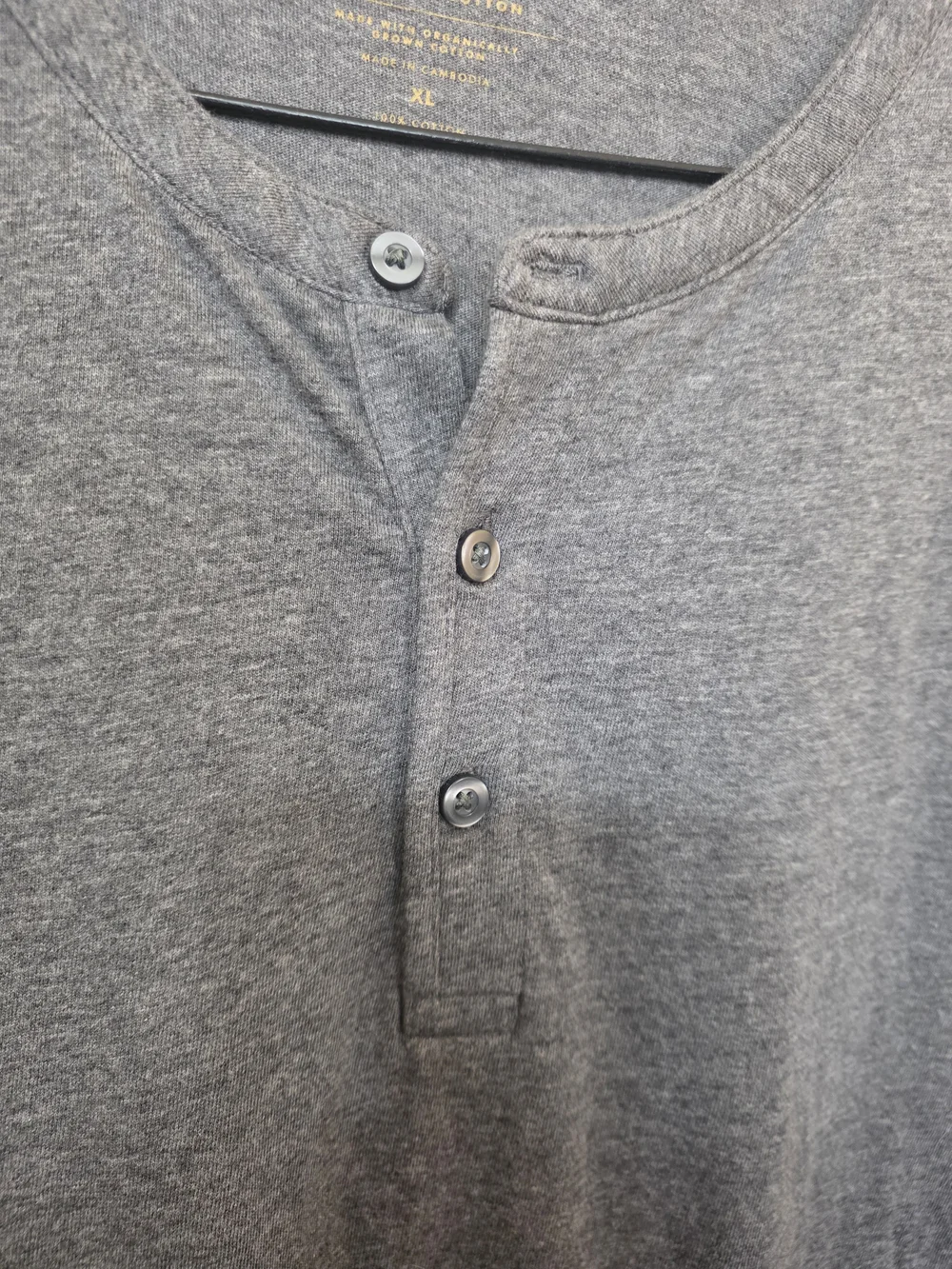Banana Republic Charcoal Gray Short-Sleeve Henley - Picture 4 of 9